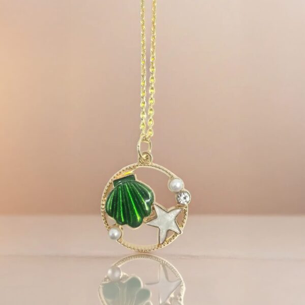 Green Shell and Star Pendant Necklace - Image 3