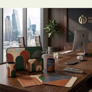Customize Desk Set